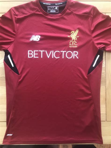 betvictor liverpool shirt